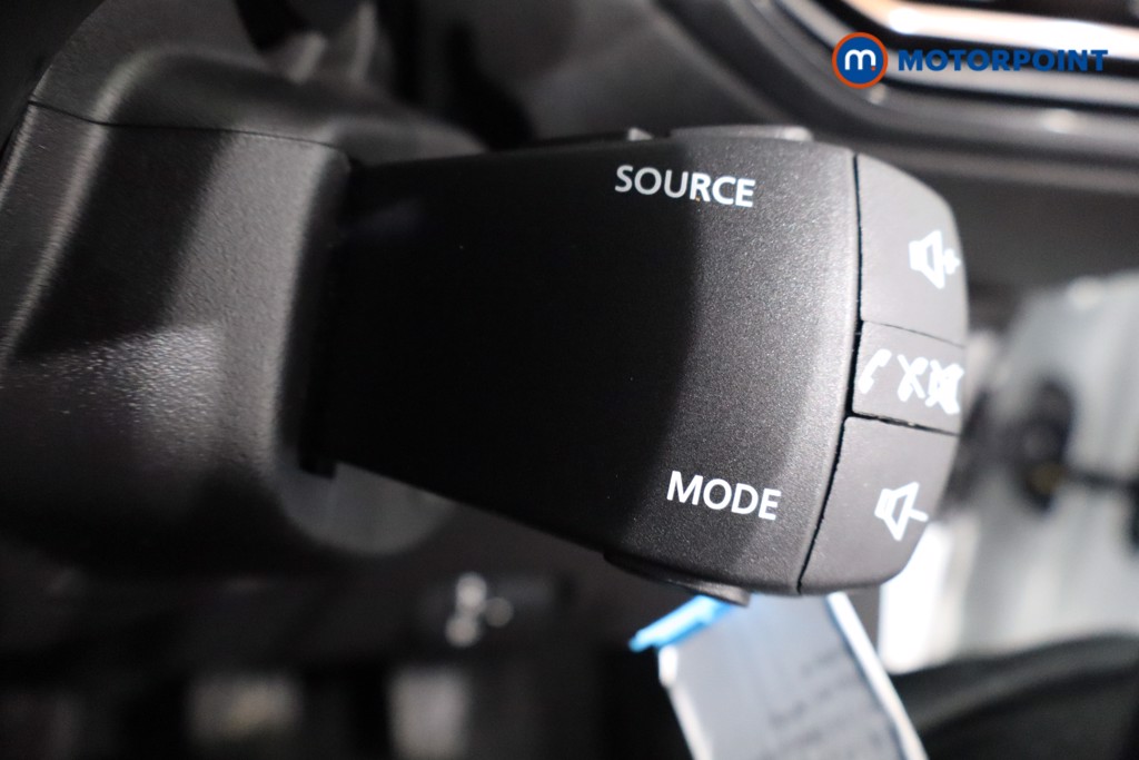 Dacia Sandero Stepway Essential Manual Petrol Hatchback - Stock Number (1586031) - 17th supplementary image