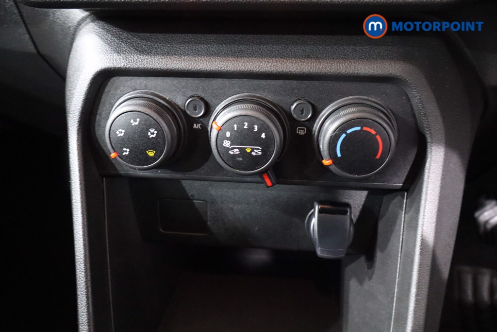 Dacia Sandero Stepway Essential Manual Petrol Hatchback - Stock Number (1586031) - 20th supplementary image