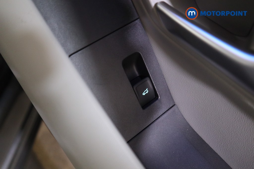 Ford Explorer Premium Automatic Electric SUV - Stock Number (1586071) - 12th supplementary image