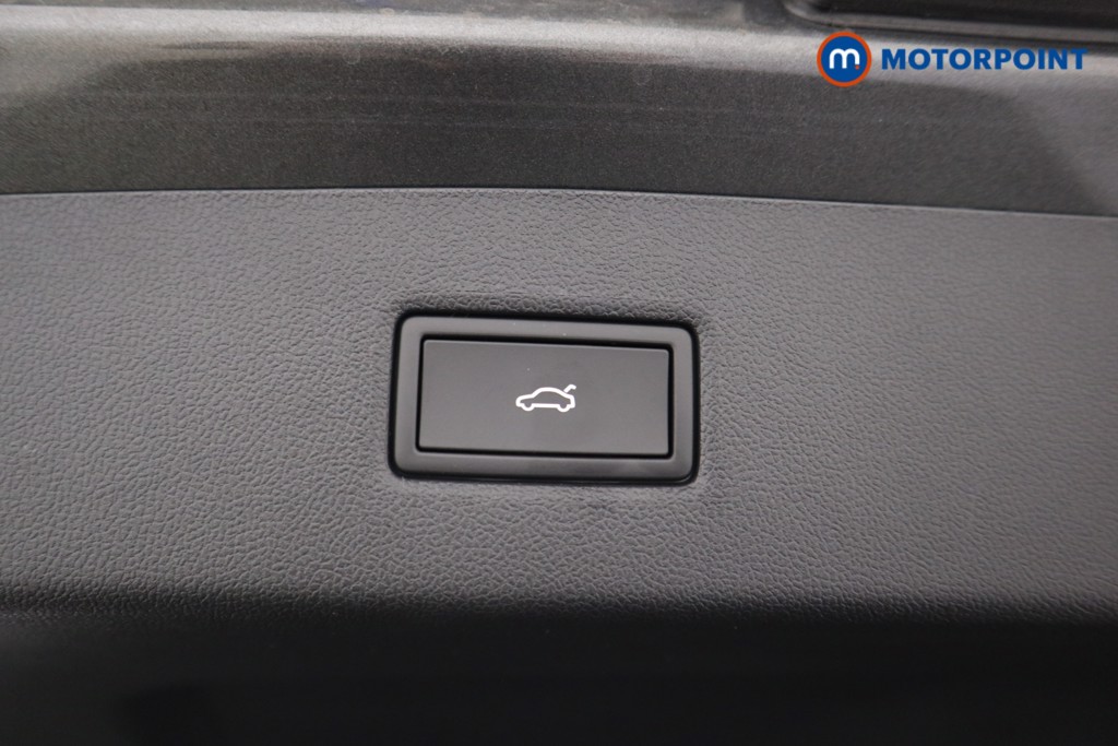 Ford Explorer Premium Automatic Electric SUV - Stock Number (1586071) - 21st supplementary image