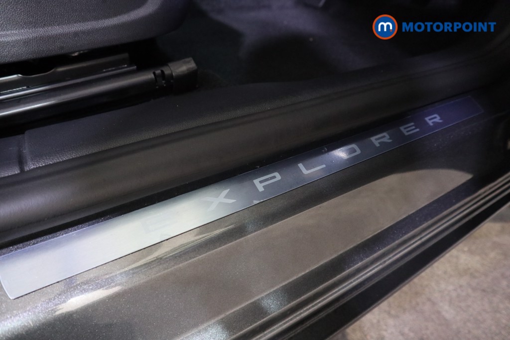 Ford Explorer Premium Automatic Electric SUV - Stock Number (1586079) - 12th supplementary image