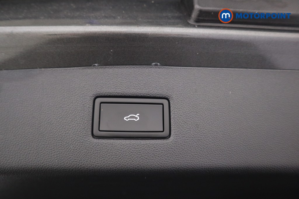Ford Explorer Premium Automatic Electric SUV - Stock Number (1586082) - 20th supplementary image
