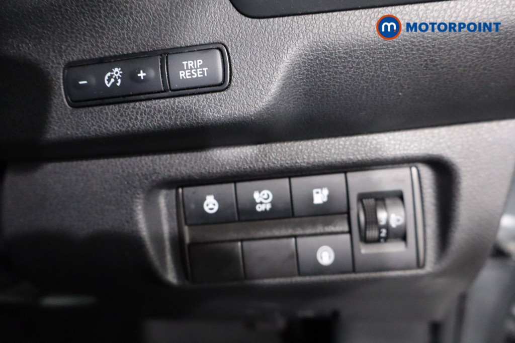 Nissan Leaf N-Connecta Automatic Electric Hatchback - Stock Number (1586953) - 21st supplementary image