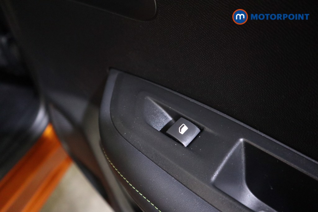 Peugeot 2008 GT Manual Diesel SUV - Stock Number (1587055) - 19th supplementary image