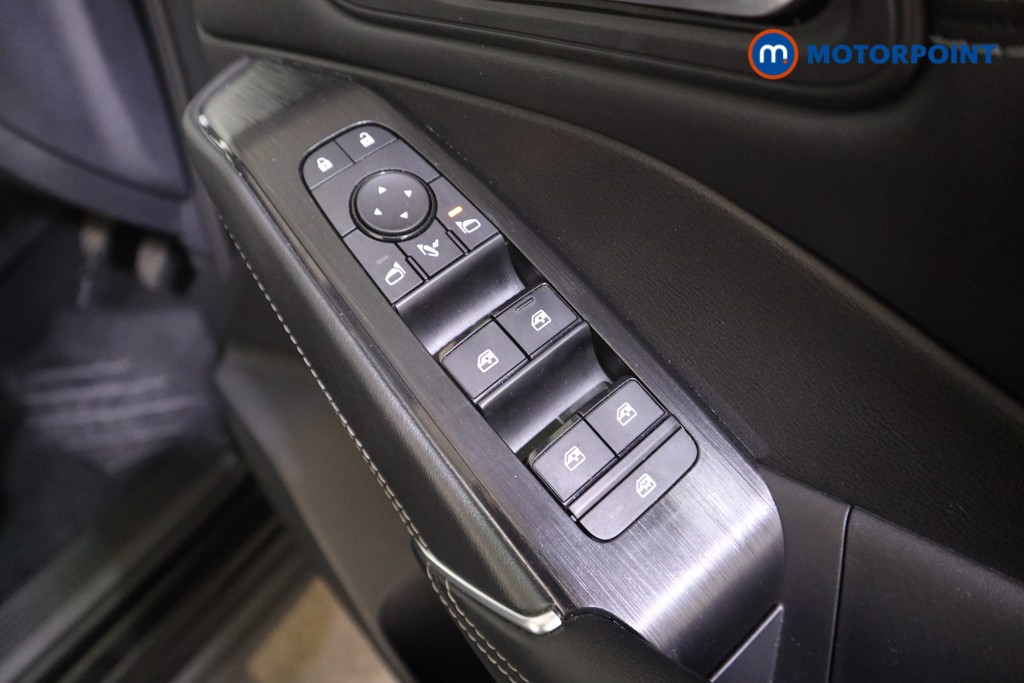 Nissan Qashqai N-Connecta Manual Petrol SUV - Stock Number (1587749) - 12th supplementary image