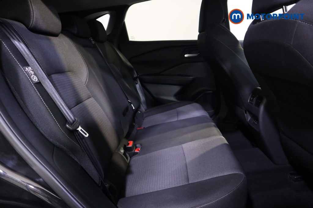 Nissan Qashqai N-Connecta Manual Petrol SUV - Stock Number (1587749) - 14th supplementary image