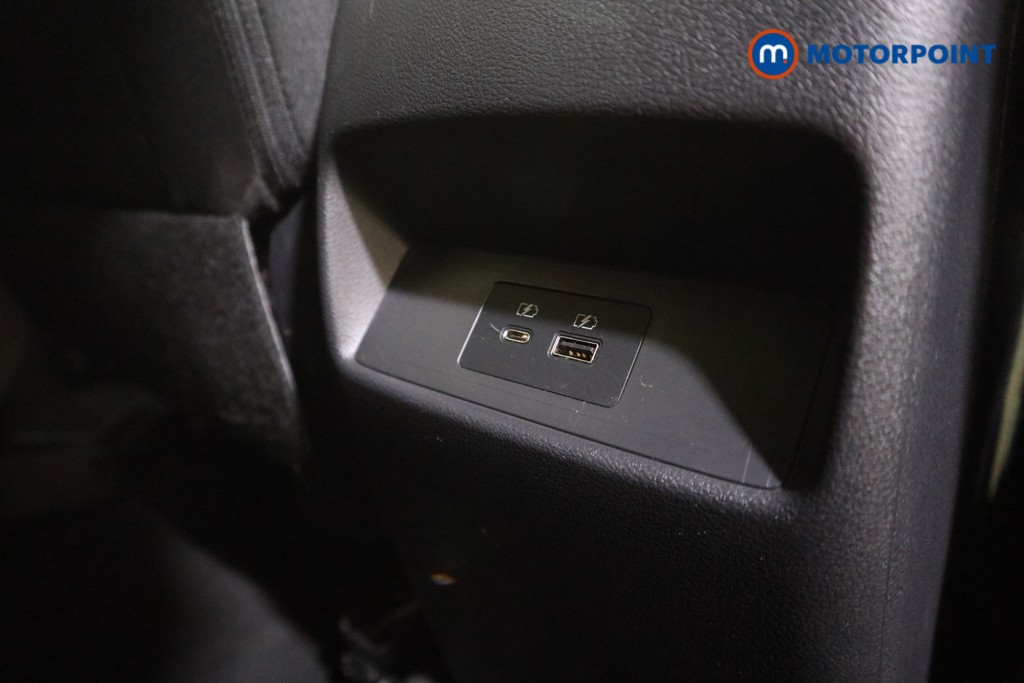 Nissan Qashqai N-Connecta Manual Petrol SUV - Stock Number (1587749) - 16th supplementary image