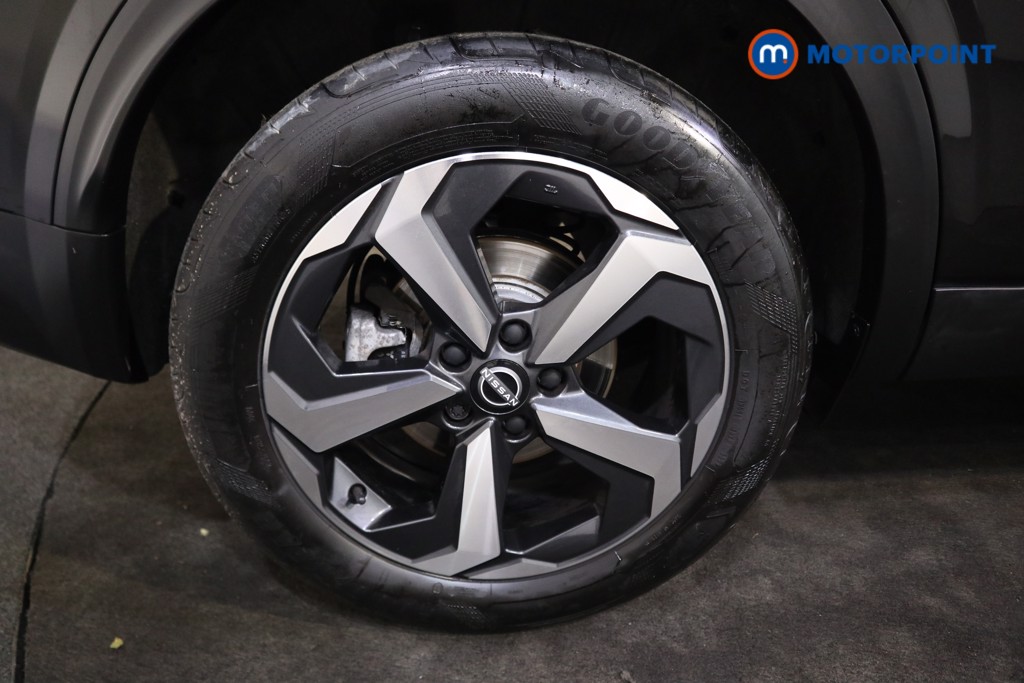 Nissan Qashqai N-Connecta Manual Petrol SUV - Stock Number (1587749) - 19th supplementary image