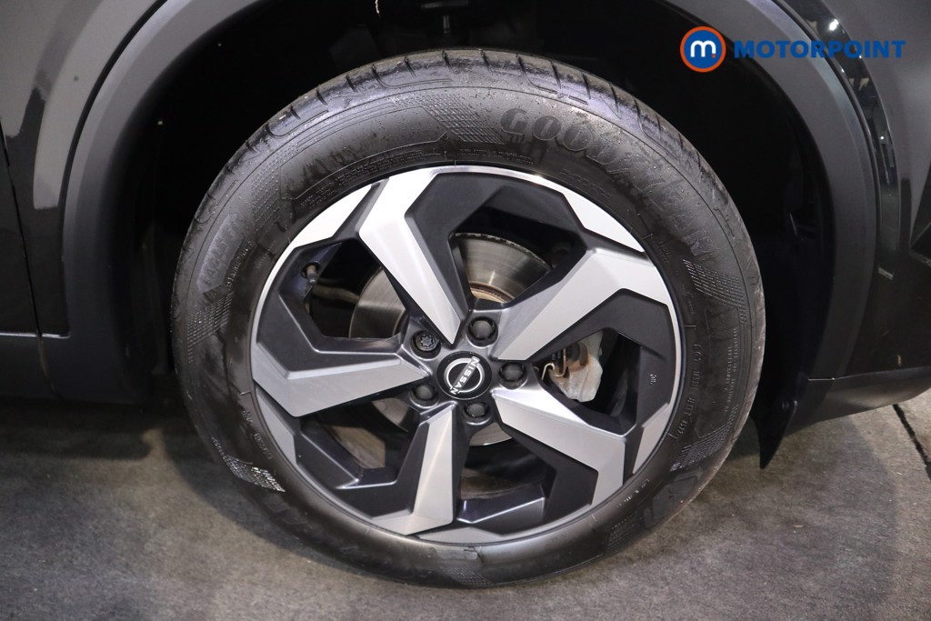 Nissan Qashqai N-Connecta Manual Petrol SUV - Stock Number (1587749) - 20th supplementary image