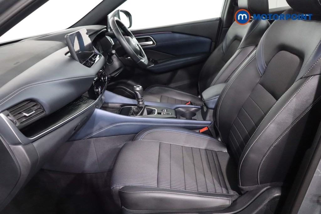 Nissan Qashqai Tekna Manual Petrol SUV - Stock Number (1588153) - 4th supplementary image