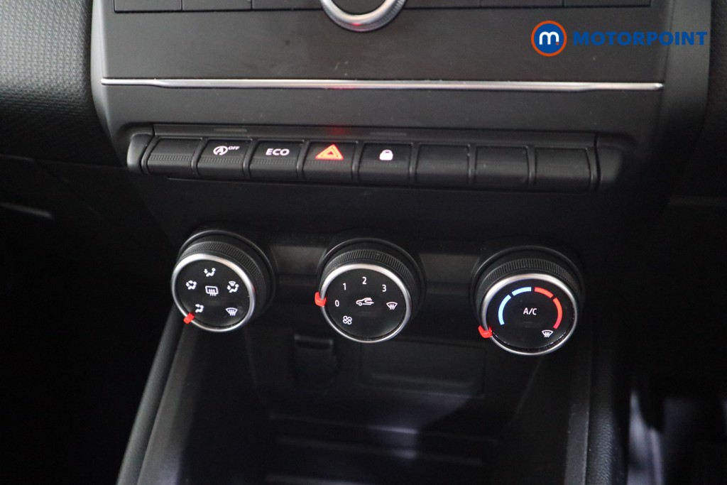 Renault Clio Play Manual Petrol Hatchback - Stock Number (1588341) - 7th supplementary image
