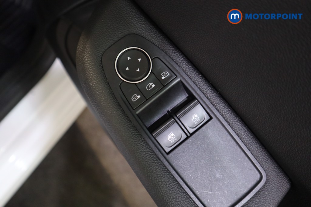 Renault Clio Play Manual Petrol Hatchback - Stock Number (1588341) - 10th supplementary image