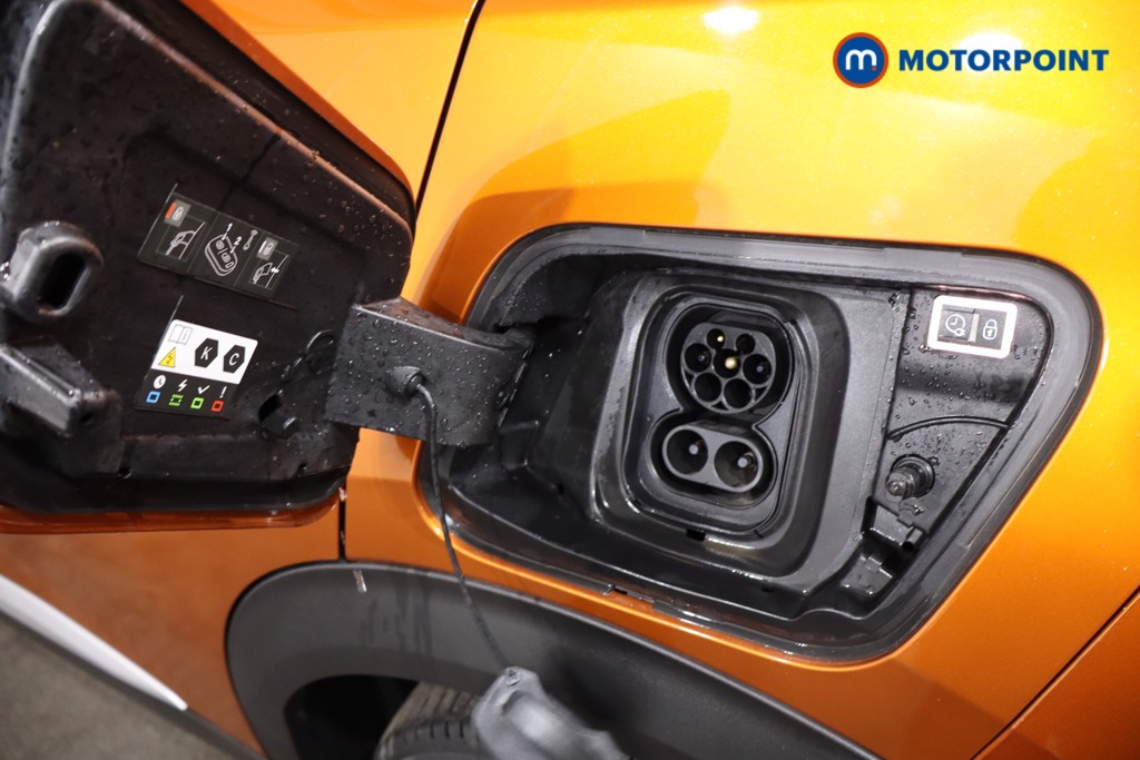 Peugeot 2008 Gt Premium Automatic Electric SUV - Stock Number (1588582) - 33rd supplementary image