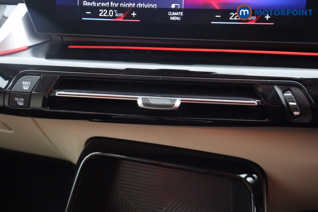 BMW X1 Xline Automatic Petrol SUV - Stock Number (1588947) - 8th supplementary image