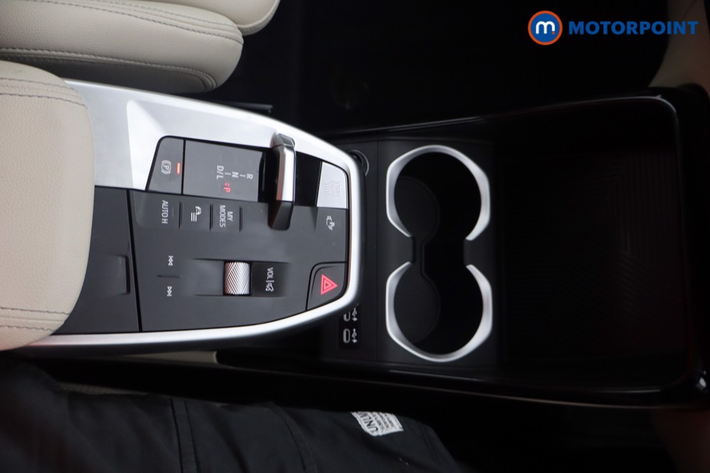 BMW X1 Xline Automatic Petrol SUV - Stock Number (1588947) - 9th supplementary image