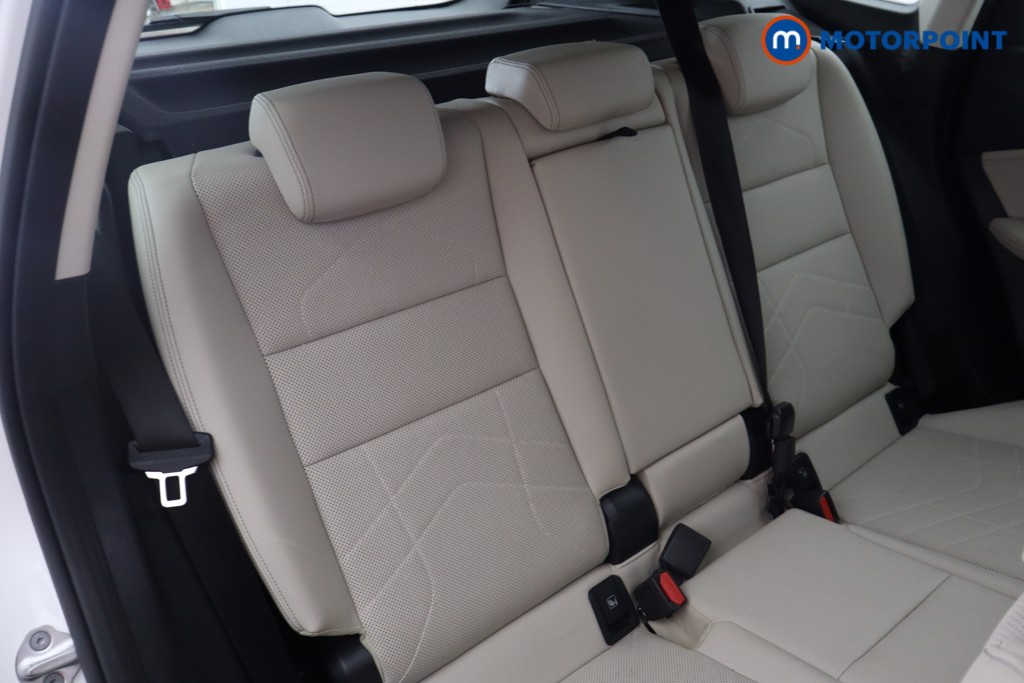 BMW X1 Xline Automatic Petrol SUV - Stock Number (1588947) - 16th supplementary image