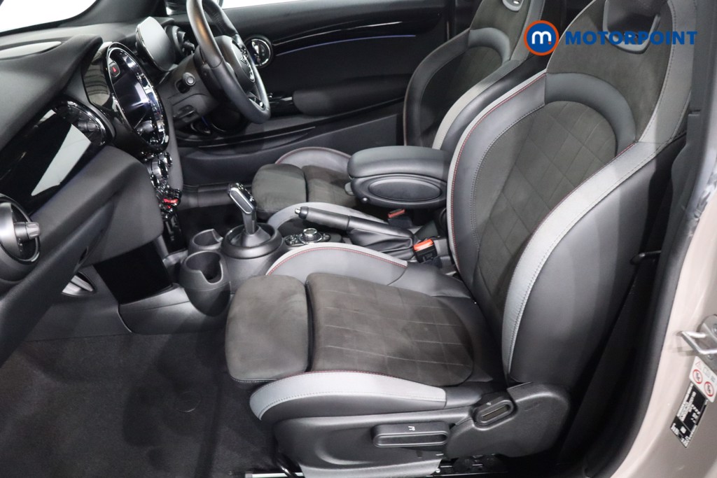 Mini Hatchback Cooper Sport Automatic Petrol Hatchback - Stock Number (1588992) - 4th supplementary image