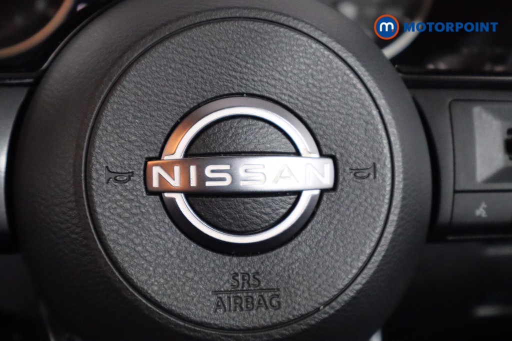 Nissan Qashqai Acenta Premium Automatic Petrol SUV - Stock Number (1589747) - 17th supplementary image