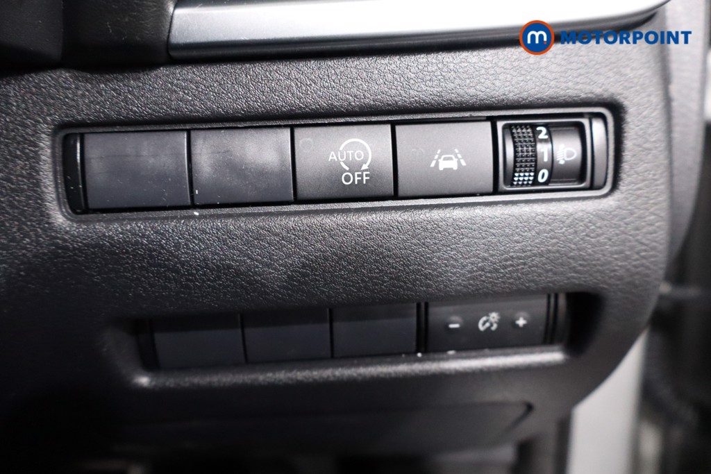 Nissan Qashqai Acenta Premium Automatic Petrol SUV - Stock Number (1589747) - 21st supplementary image