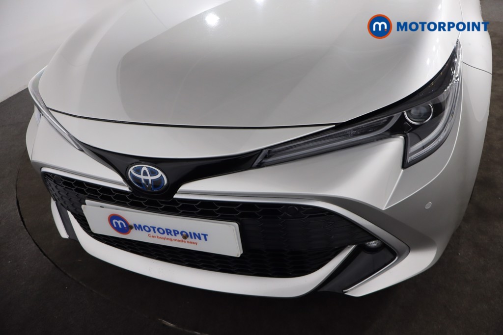 Toyota Corolla Excel Automatic Petrol-Electric Hybrid Hatchback - Stock Number (1589974) - 32nd supplementary image