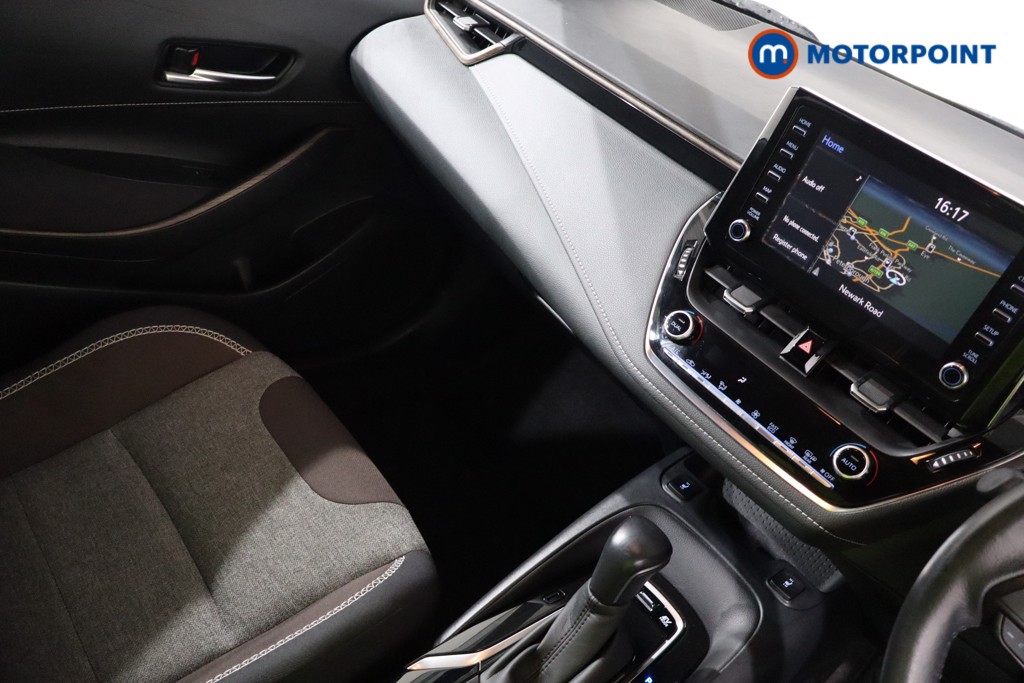 Toyota Corolla Trek Automatic Petrol-Electric Hybrid Estate - Stock Number (1569488) - 16th supplementary image