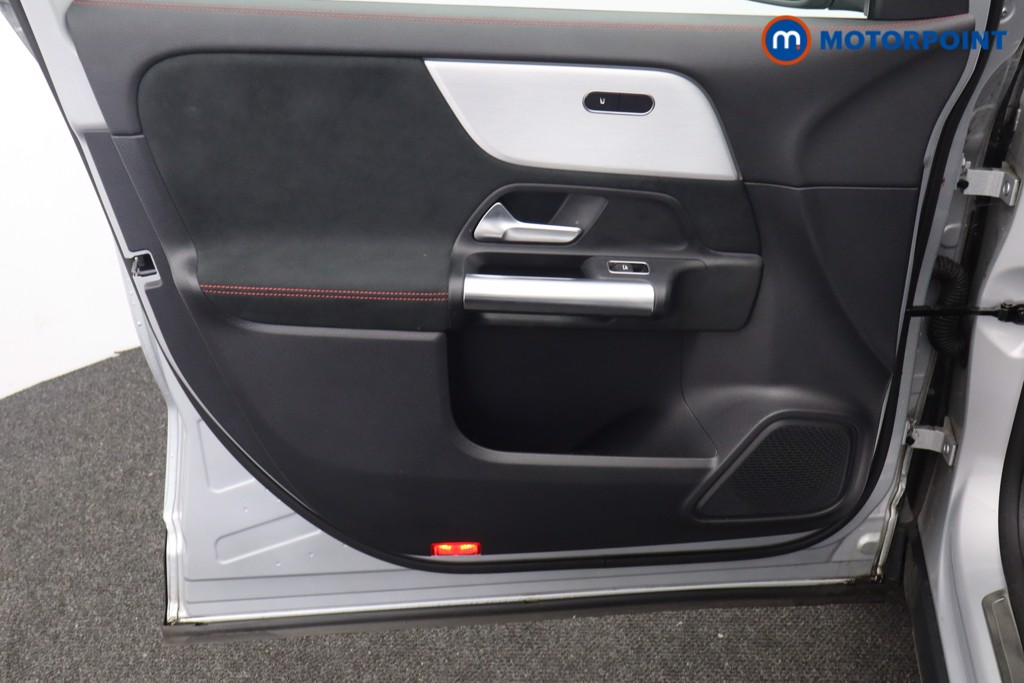 Mercedes-Benz EQA Amg Line Automatic Electric SUV - Stock Number (1583967) - 20th supplementary image