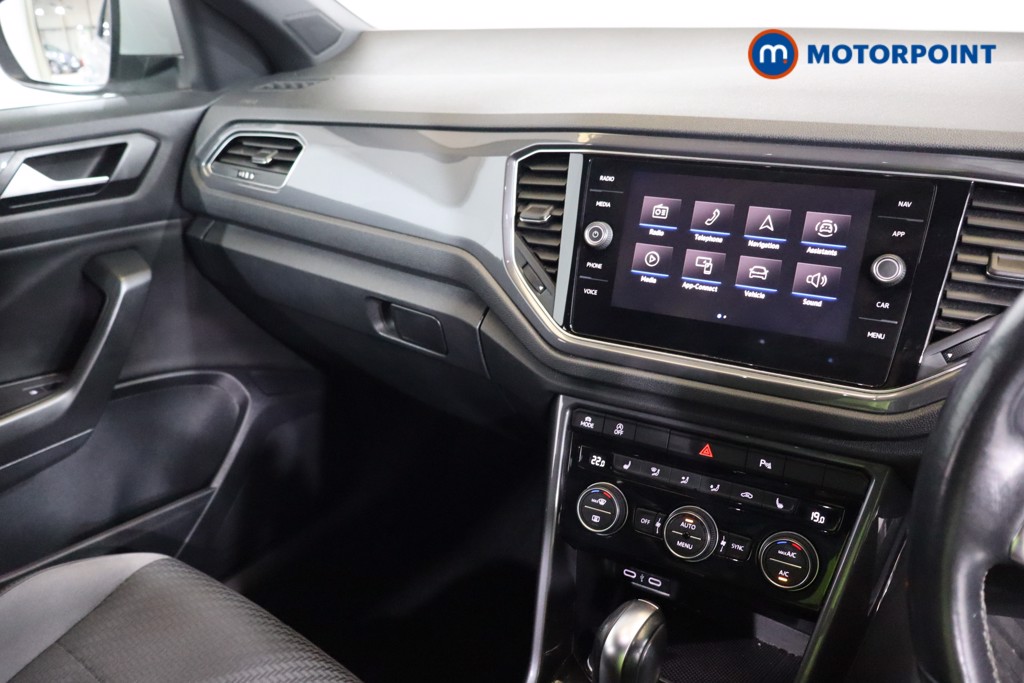 Volkswagen T-Roc R-Line Automatic Petrol SUV - Stock Number (1586035) - 3rd supplementary image