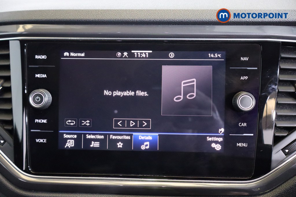 Volkswagen T-Roc R-Line Automatic Petrol SUV - Stock Number (1586035) - 6th supplementary image