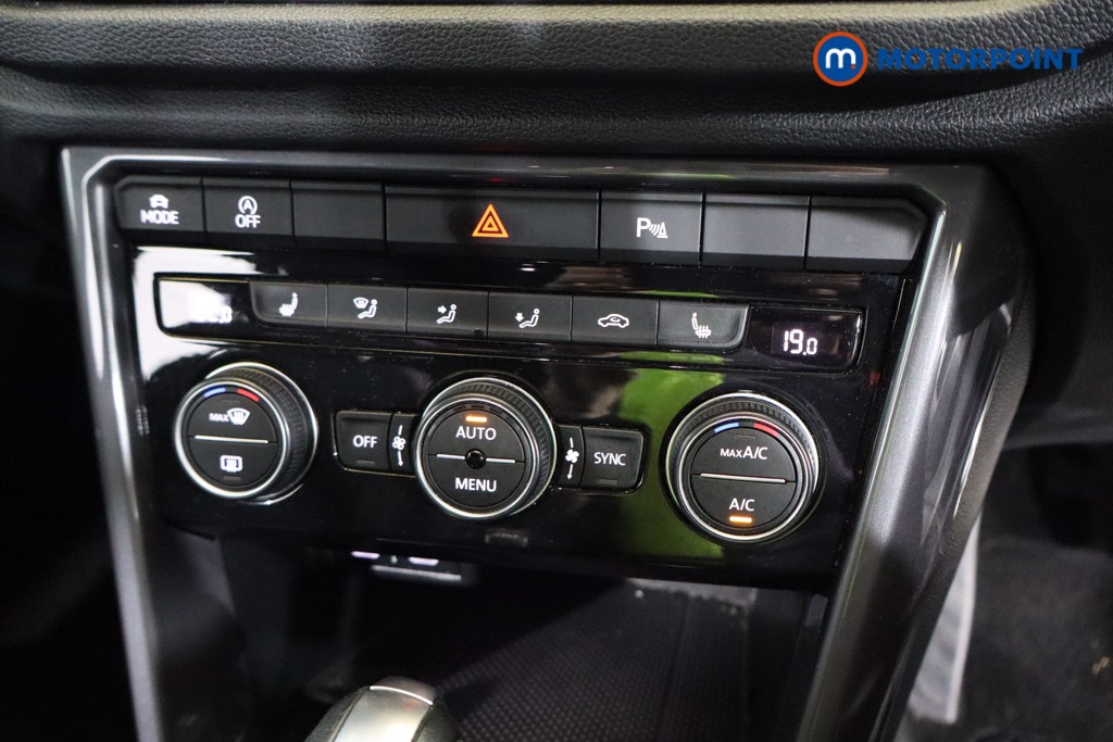 Volkswagen T-Roc R-Line Automatic Petrol SUV - Stock Number (1586035) - 11th supplementary image