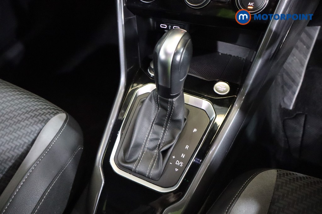 Volkswagen T-Roc R-Line Automatic Petrol SUV - Stock Number (1586035) - 12th supplementary image