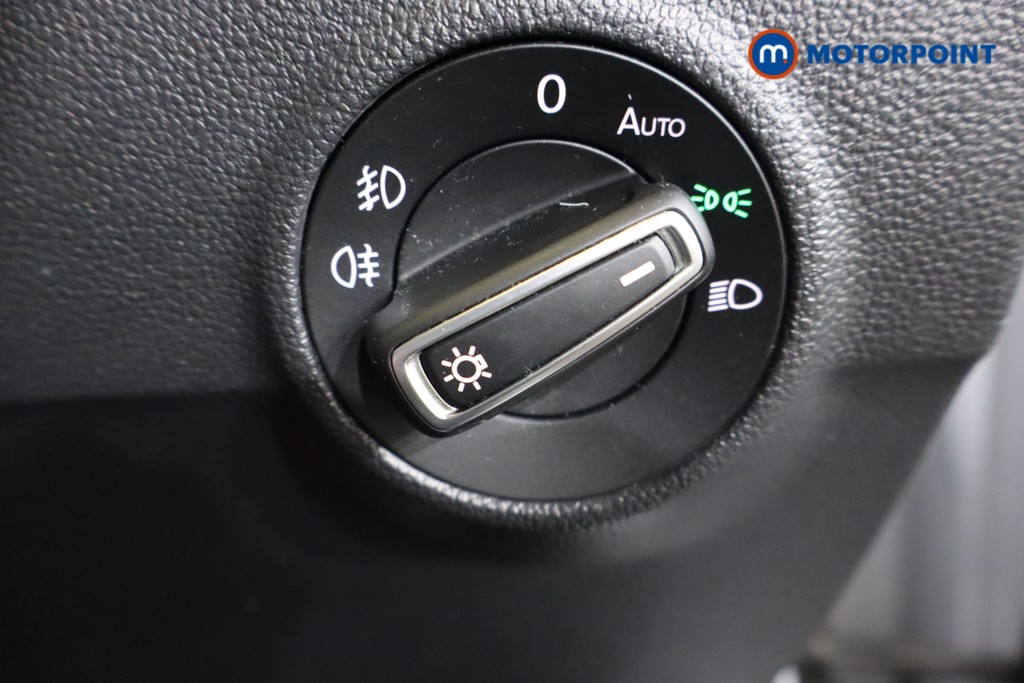 Volkswagen T-Roc R-Line Automatic Petrol SUV - Stock Number (1586035) - 17th supplementary image