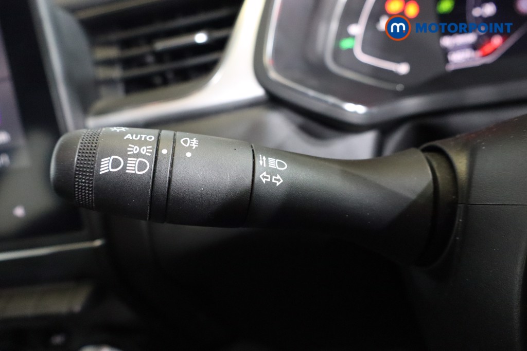 Renault Captur Se Edition Manual Petrol SUV - Stock Number (1586866) - 16th supplementary image
