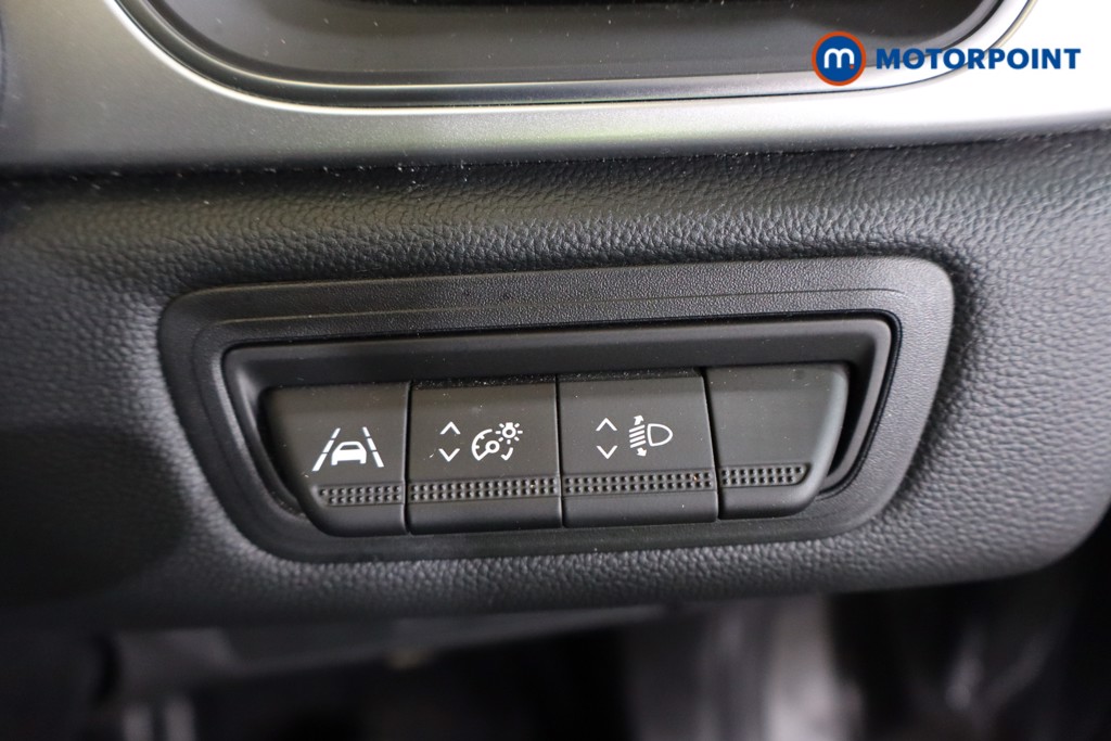Renault Captur Se Edition Manual Petrol SUV - Stock Number (1586866) - 19th supplementary image