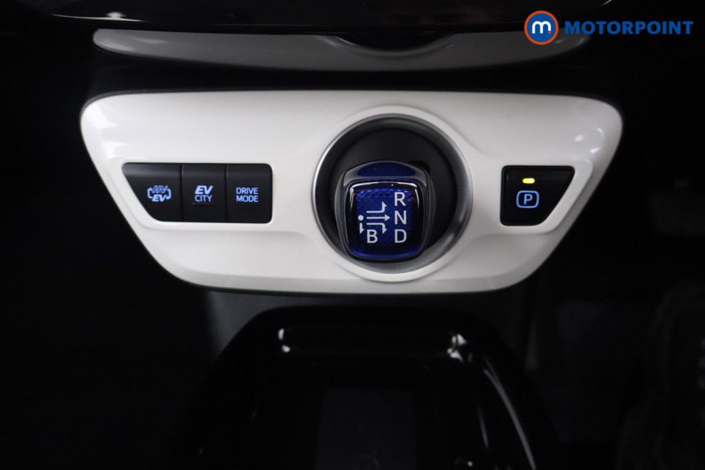 Toyota Prius Excel Automatic Petrol Plug-In Hybrid Hatchback - Stock Number (1588323) - 6th supplementary image