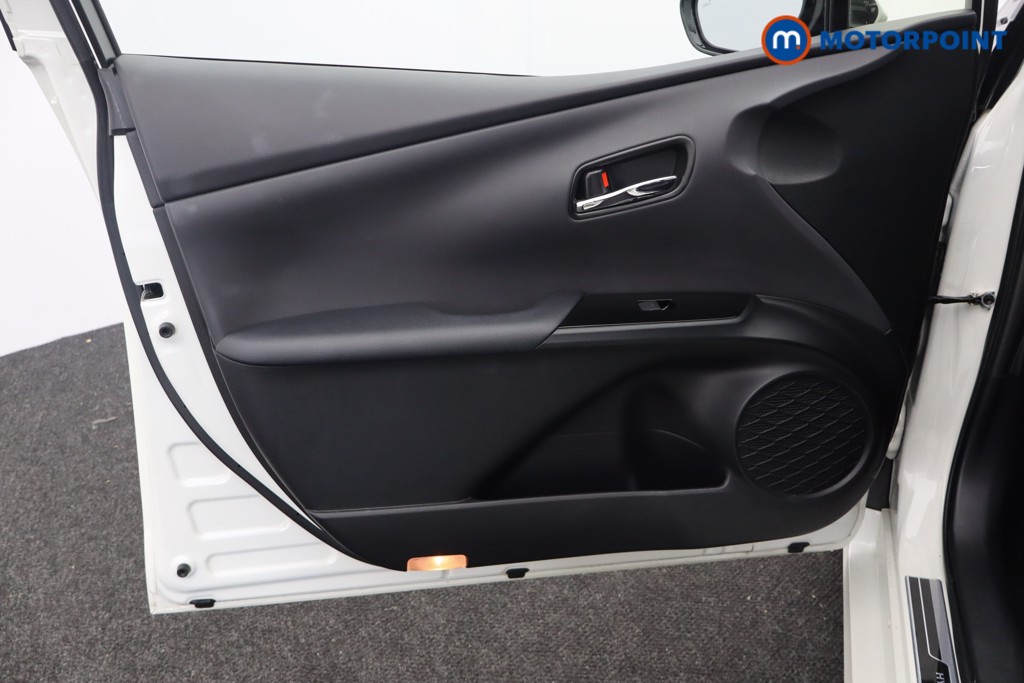 Toyota Prius Excel Automatic Petrol Plug-In Hybrid Hatchback - Stock Number (1588323) - 18th supplementary image