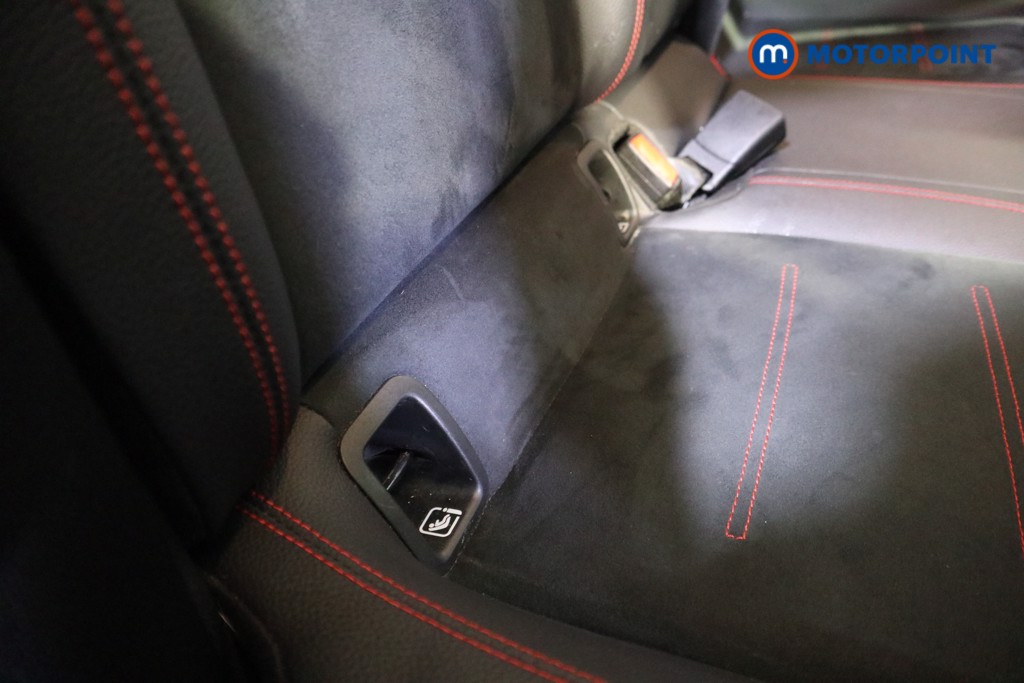 Mercedes-Benz A Class Amg Line Automatic Diesel Hatchback - Stock Number (1546618) - 17th supplementary image