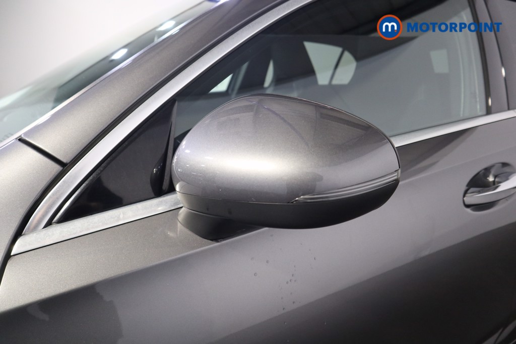 Mercedes-Benz A Class Amg Line Automatic Diesel Hatchback - Stock Number (1546618) - 30th supplementary image