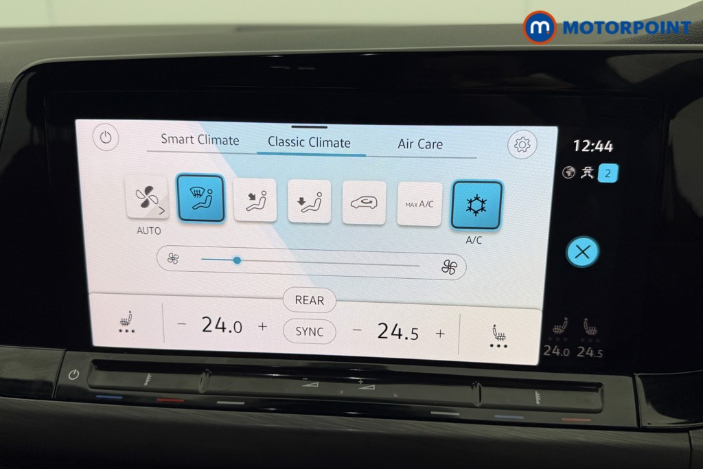 Volkswagen Golf Style Manual Petrol Hatchback - Stock Number (1566859) - 10th supplementary image
