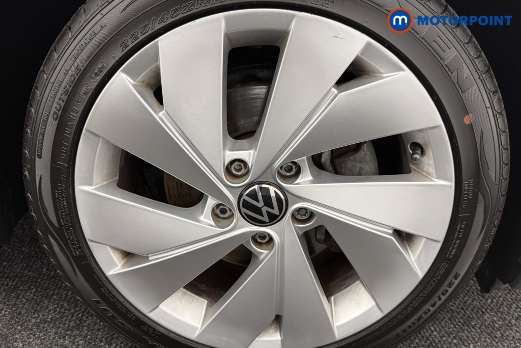 Volkswagen Golf Style Manual Petrol Hatchback - Stock Number (1566859) - 30th supplementary image