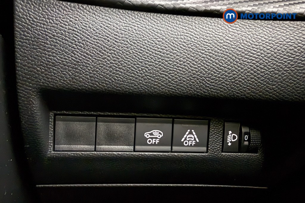 Peugeot 2008 Allure Premium Automatic Petrol SUV - Stock Number (1569331) - 17th supplementary image