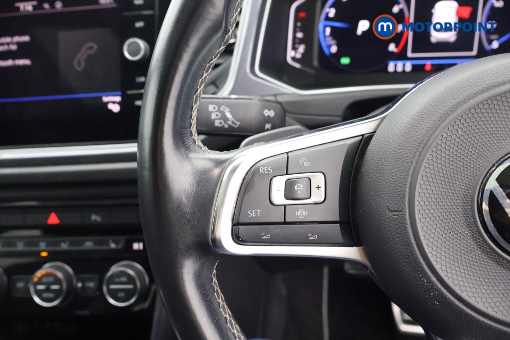 Volkswagen T-Roc R-Line Automatic Petrol SUV - Stock Number (1574995) - 2nd supplementary image