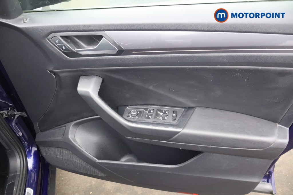 Volkswagen T-Roc R-Line Automatic Petrol SUV - Stock Number (1574995) - 15th supplementary image