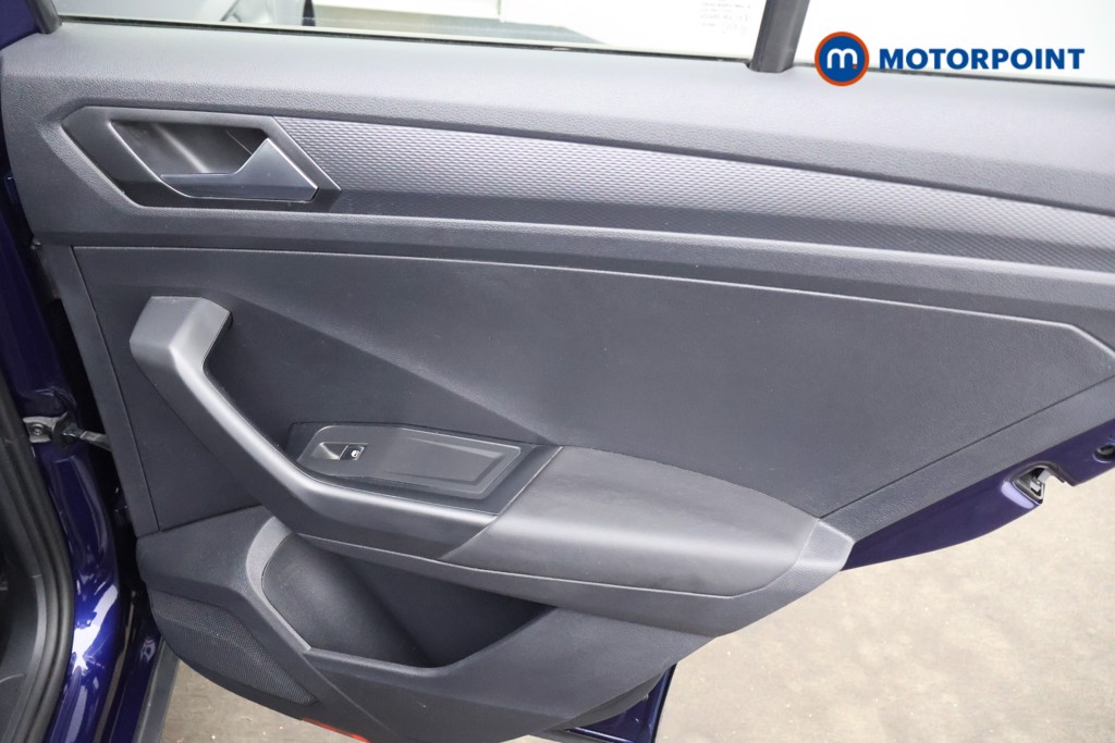 Volkswagen T-Roc R-Line Automatic Petrol SUV - Stock Number (1574995) - 21st supplementary image