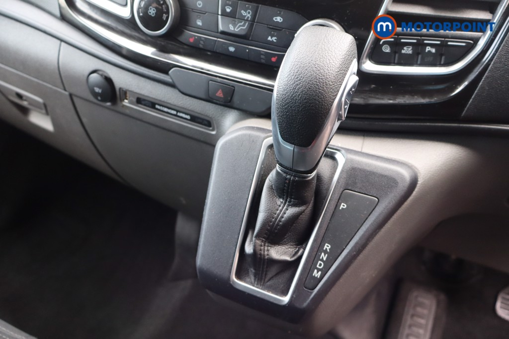 Ford Transit Custom Limited Automatic Diesel Crew Bus - Stock Number (1578075) - 22nd supplementary image