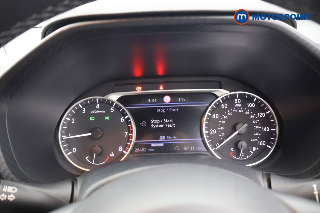 Nissan Juke N-Connecta Manual Petrol SUV - Stock Number (1579689) - 4th supplementary image