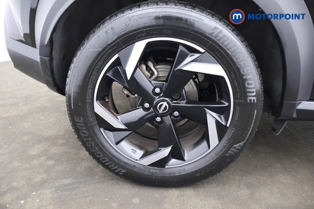 Nissan Juke N-Connecta Manual Petrol SUV - Stock Number (1579689) - 26th supplementary image