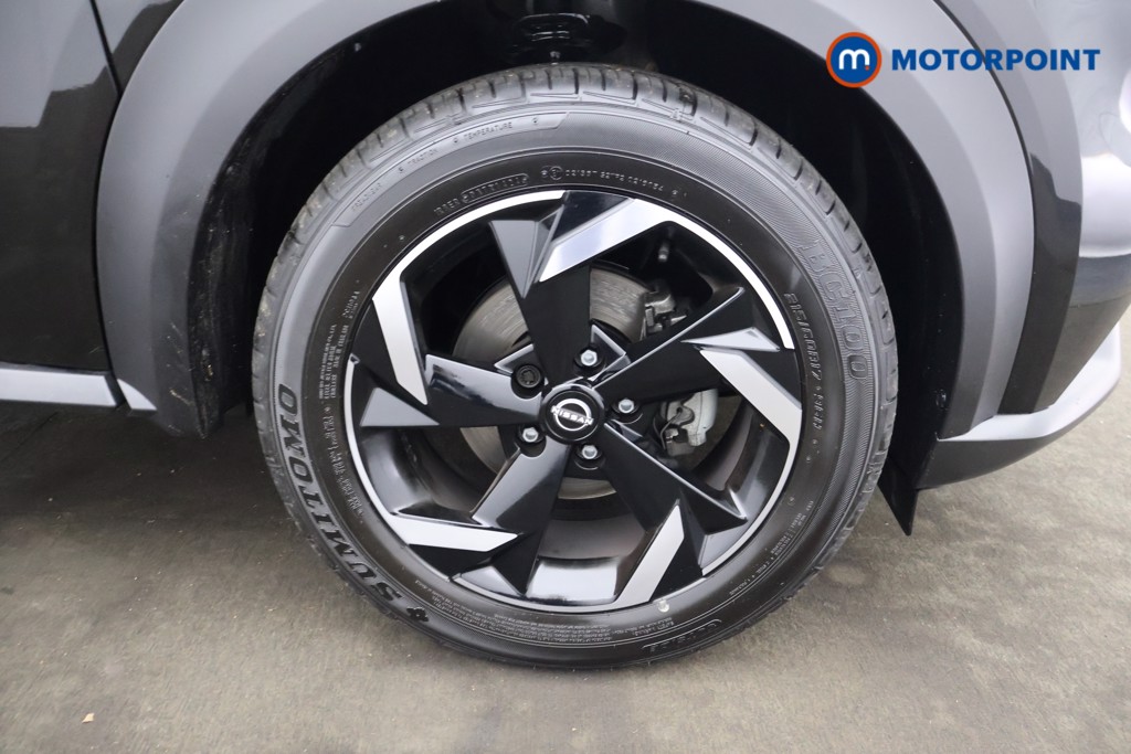 Nissan Juke N-Connecta Manual Petrol SUV - Stock Number (1579689) - 27th supplementary image