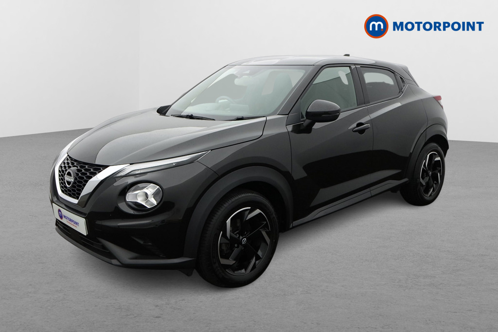 Nissan Juke N-Connecta Manual Petrol SUV - Stock Number (1579689) - Passenger side front corner