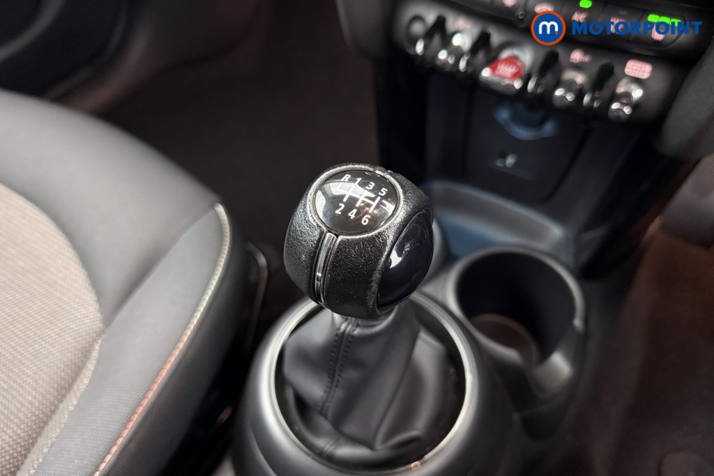 Mini Hatchback Cooper Classic Manual Petrol Hatchback - Stock Number (1580194) - 8th supplementary image
