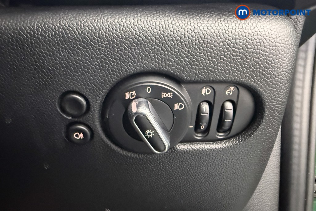 Mini Hatchback Cooper Classic Manual Petrol Hatchback - Stock Number (1580194) - 12th supplementary image